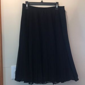 mid length skirt